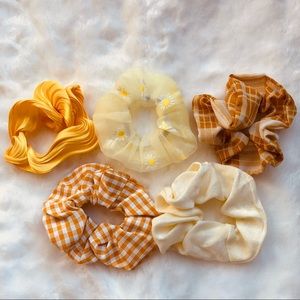5 scrunchies sunflower theme